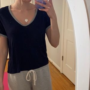 Forever 21 v neck comfy shirt